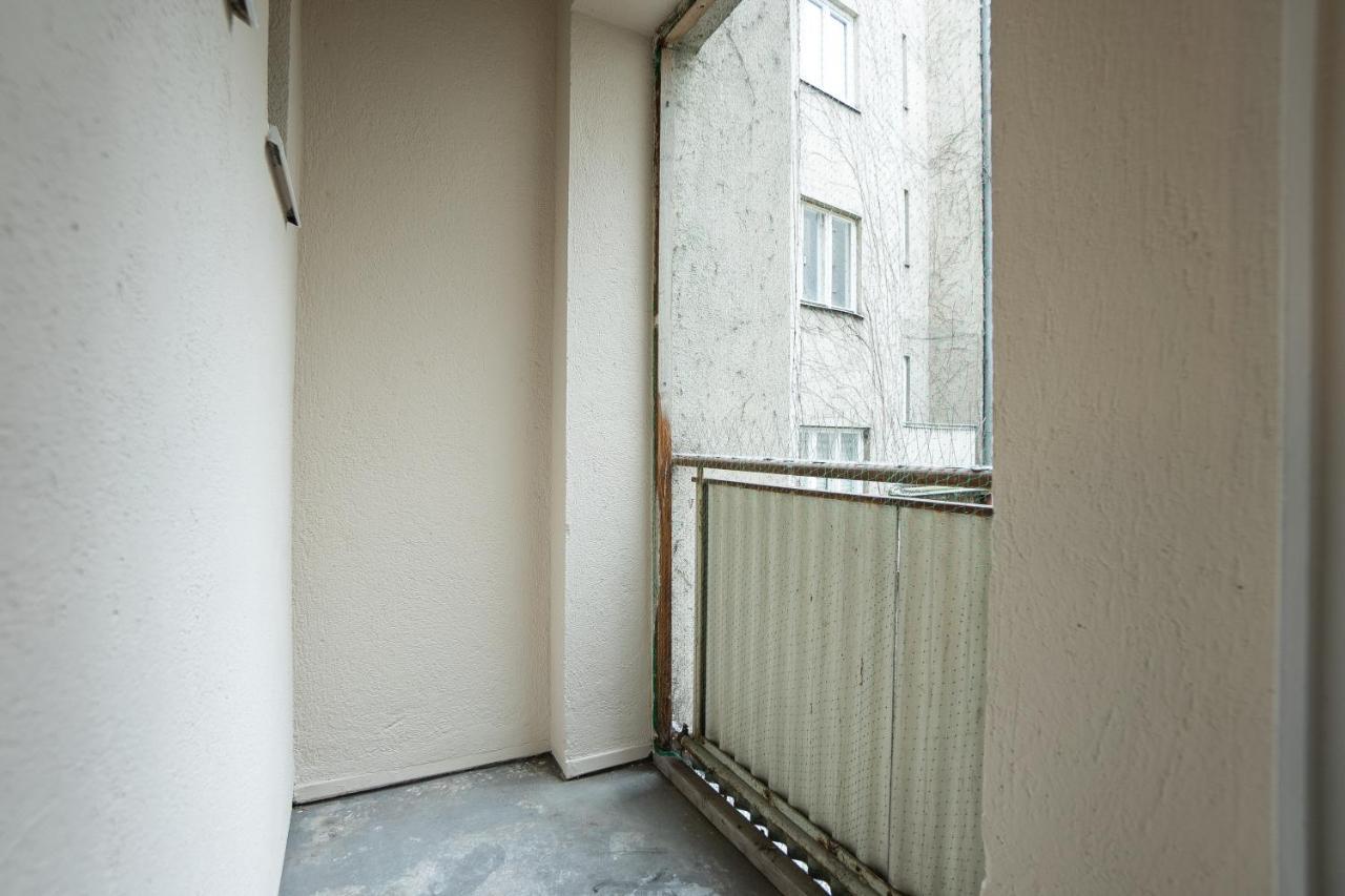 Stephansplatz View: Spacious 2-Bedroom with Balcony Vienna Exterior photo